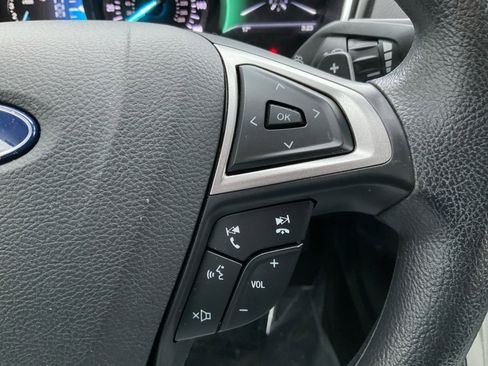 Used 2019 Ford Fusion SE image 30