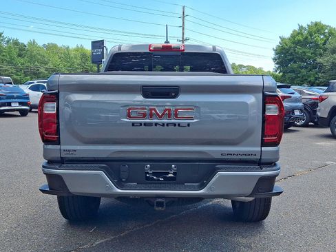 Used 2026 GMC Canyon Denali AWD/4WD image 5