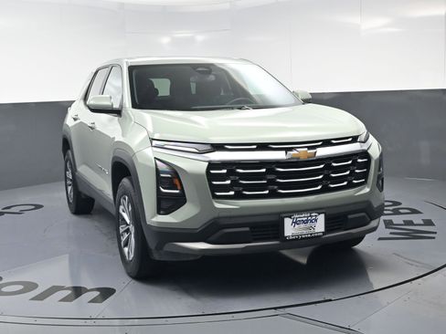 Certified 2025 Chevrolet Equinox LT image 3