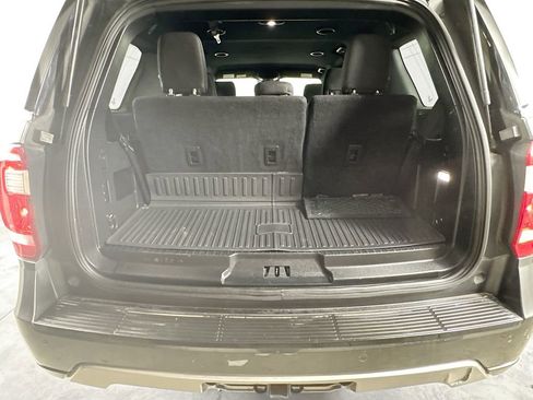 Used 2020 Ford Expedition XLT RWD image 24