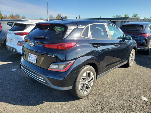 Used 2023 Hyundai Kona SEL w/ Cargo Package image 3