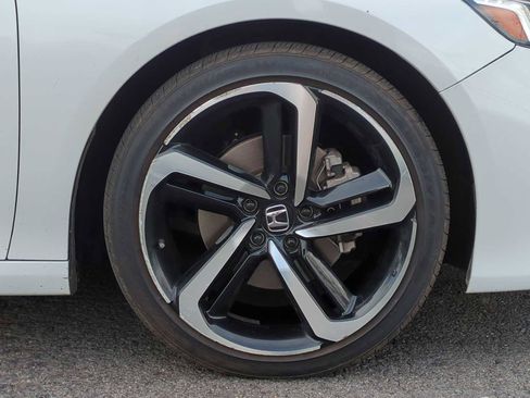 Used 2020 Honda Accord Sport image 14