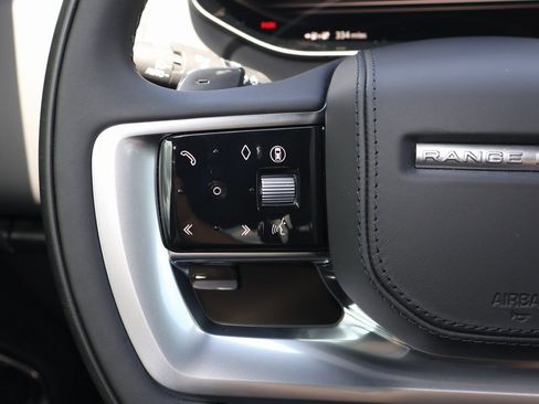 New 2025 Land Rover Range Rover SE image 20