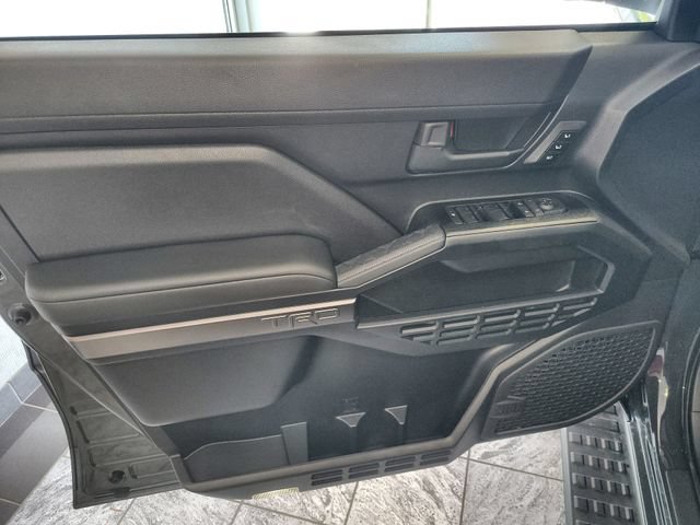 New 2026 Toyota 4Runner TRD Off-Road Premium AWD/4WD image 13
