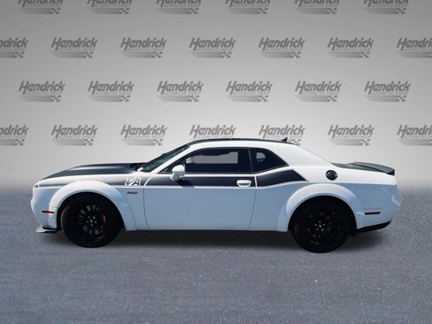 Used 2022 Dodge Challenger R/T Scat Pack RWD image 6