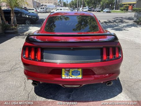 Used 2017 Ford Mustang Coupe RWD image 8