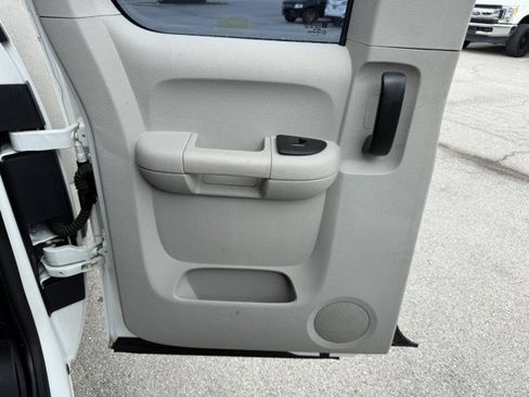 Used 2009 Chevrolet Silverado 3500 W/T image 27