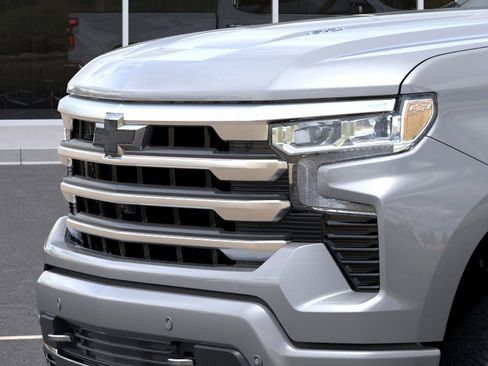 New 2026 Chevrolet Silverado 1500 High Country w/ High Country Premium Package AWD/4WD image 13