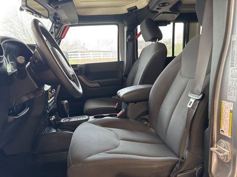 Used 2017 Jeep Wrangler Unlimited Sport w/ Quick Order Package 24S image 9