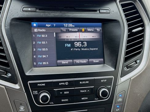 Used 2017 Hyundai Santa Fe Sport image 11