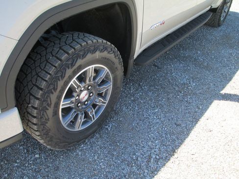 New 2026 GMC Sierra 1500 AT4 w/ AT4 Premium Package AWD/4WD image 12