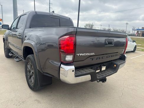 Used 2020 Toyota Tacoma SR5 image 7