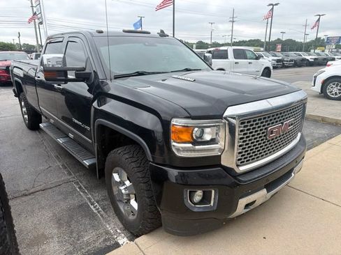 Used 2016 GMC Sierra 3500 Denali w/ Duramax Plus Package AWD/4WD image 6