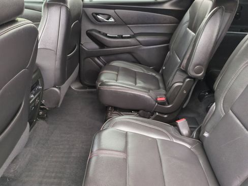Used 2023 Chevrolet Traverse RS image 17