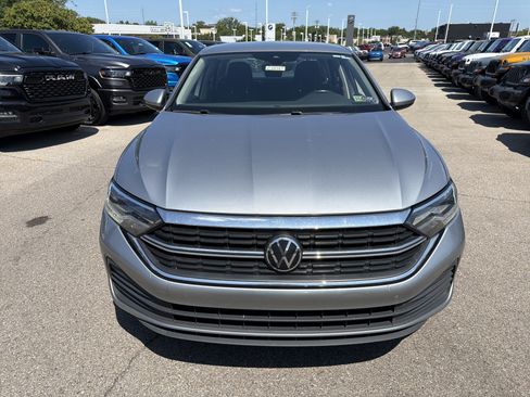 Used 2024 Volkswagen Jetta S FWD image 3