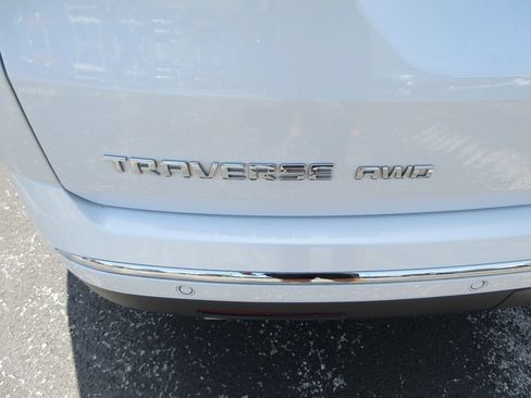 Certified 2018 Chevrolet Traverse High Country AWD/4WD image 12