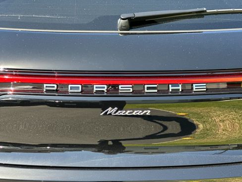 New 2026 Porsche Macan AWD/4WD image 32