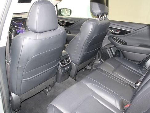 Used 2022 Subaru Outback Limited image 23