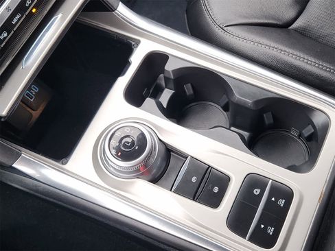 Used 2023 Ford Explorer Limited image 20