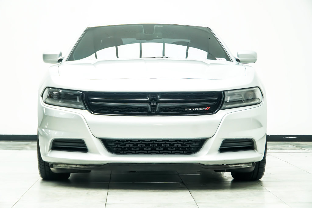 Used 2022 Dodge Charger SXT w/ Plus Group RWD image 9