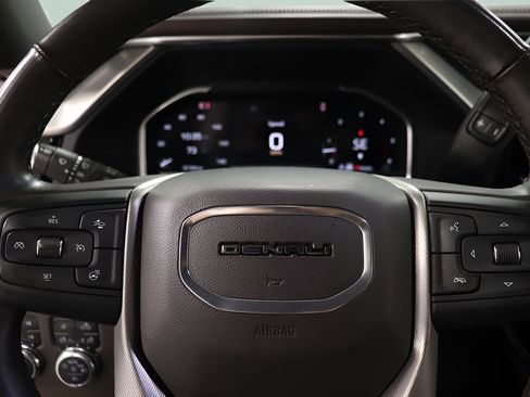 Used 2024 GMC Sierra 2500 Denali w/ Denali Reserve Package AWD/4WD image 14