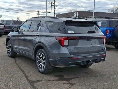 New 2026 Ford Explorer ST-Line image 5