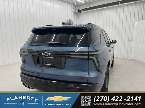Used 2024 Chevrolet Traverse RS w/ LPO, Floor Liner Package AWD/4WD image 3