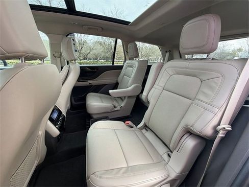 Used 2023 Lincoln Aviator Reserve w/ Elements Package Plus image 23