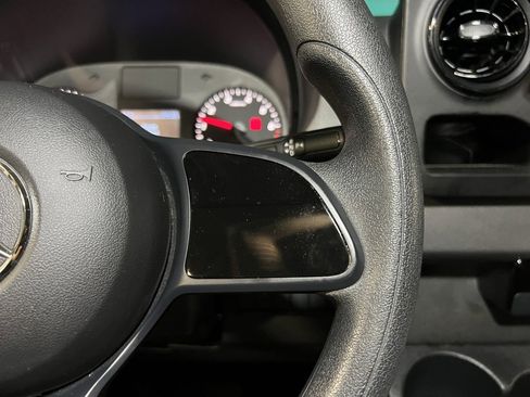 Used 2023 Mercedes-Benz Sprinter 1500 image 23