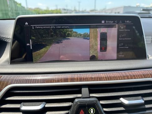 Used 2020 BMW 750i xDrive w/ Executive Package AWD/4WD image 25