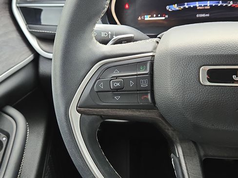 Used 2023 Jeep Grand Cherokee L Limited image 21