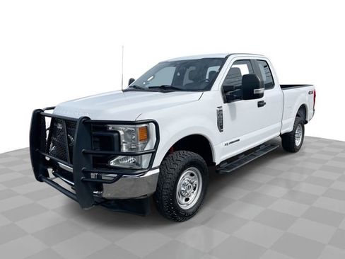 Used 2022 Ford F250 XL w/ Power Equipment Group image 1