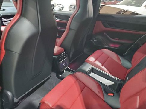 Used 2020 Porsche Taycan Turbo image 25