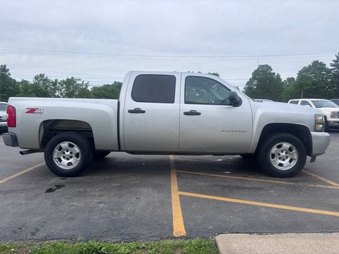 Used 2011 Chevrolet Silverado 1500 LT w/ All-Star Edition AWD/4WD image 5