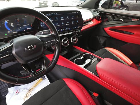 Used 2024 Chevrolet Blazer EV RS AWD/4WD image 32