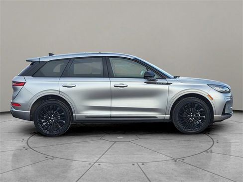 Certified 2023 Lincoln Corsair AWD w/ Equipment Group 101A image 13