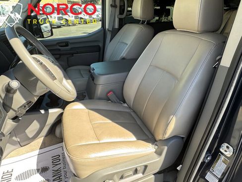Used 2020 Nissan NV 3500 SL image 23