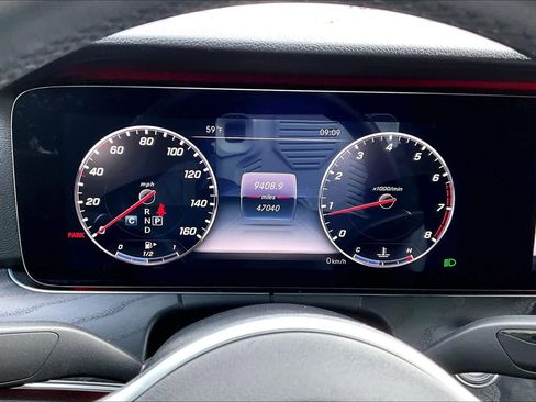 Used 2020 Mercedes-Benz E 350 Sedan image 25