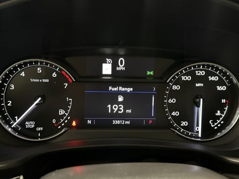 Used 2023 Cadillac XT4 Luxury w/ Cold Weather Package FWD image 17