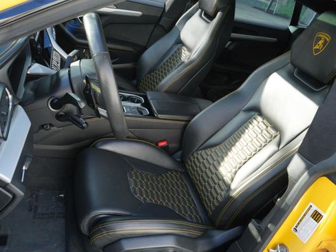 Used 2020 Lamborghini Urus AWD/4WD image 20