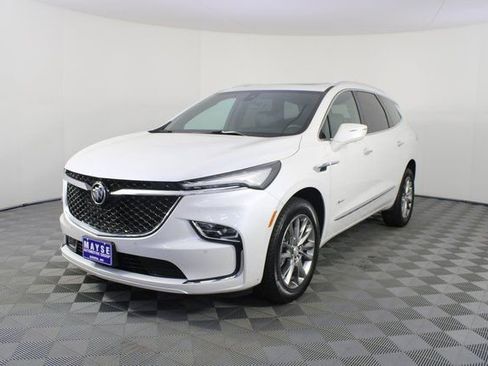 Used 2022 Buick Enclave Avenir w/ Avenir Technology Package image 28