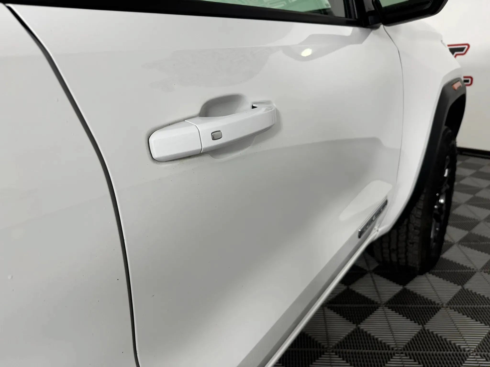 Used 2025 GMC Canyon Elevation AWD/4WD image 29