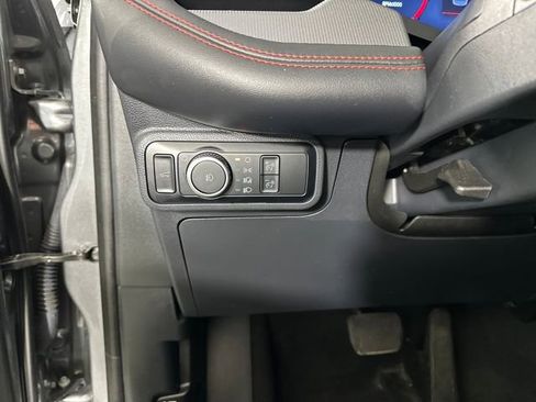 Used 2025 Ford Explorer ST-Line image 19