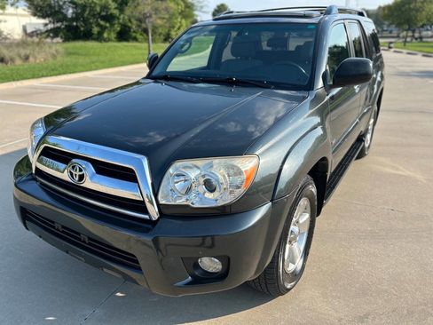 Used 2008 Toyota 4Runner SR5 image 2