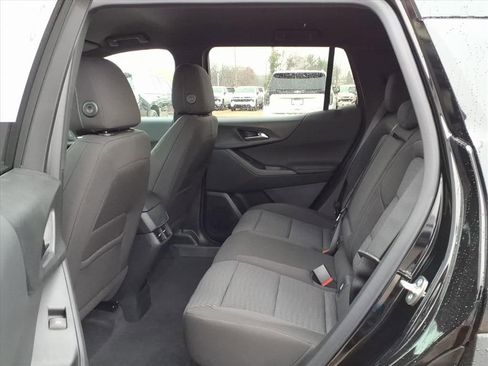 New 2026 Chevrolet Equinox LT image 9