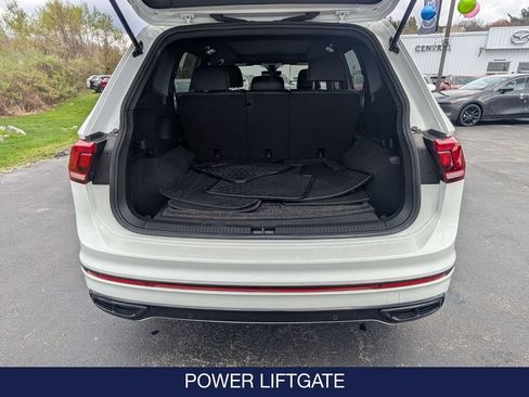Used 2023 Volkswagen Tiguan SE R-Line AWD/4WD image 29