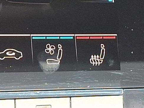 Used 2025 Audi A6 Premium Plus image 25