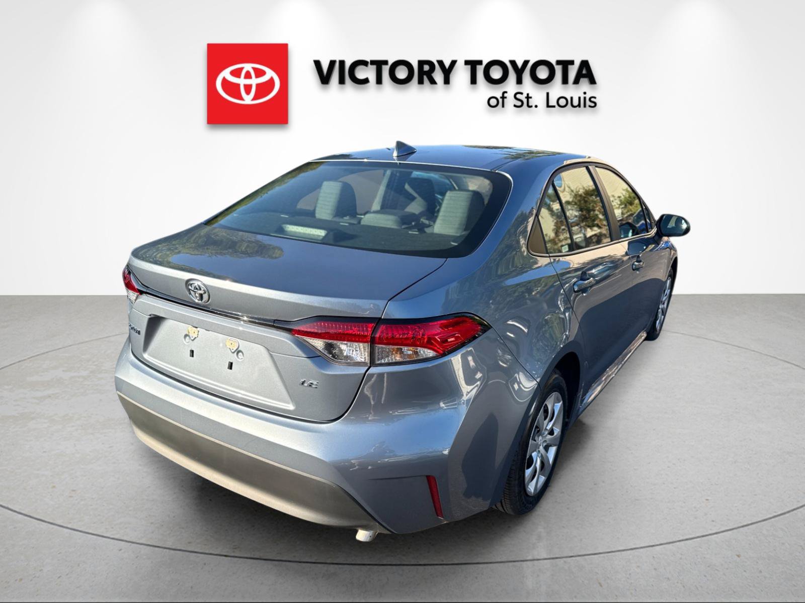 Used 2026 Toyota Corolla LE FWD image 3