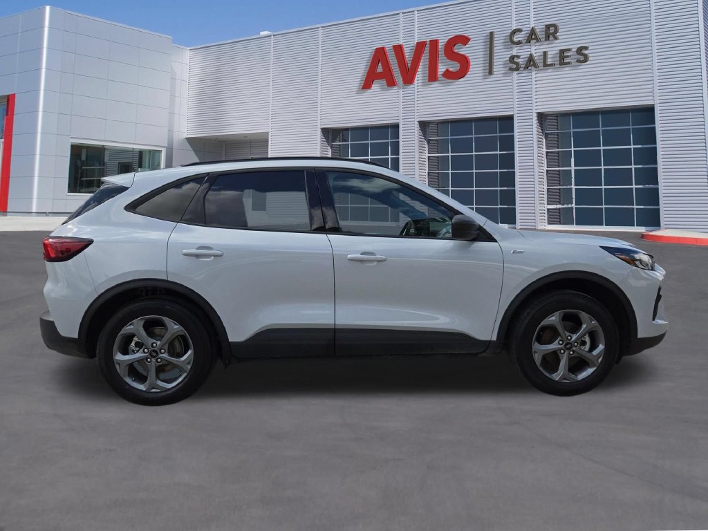 Used 2025 Ford Escape ST-Line AWD/4WD image 5