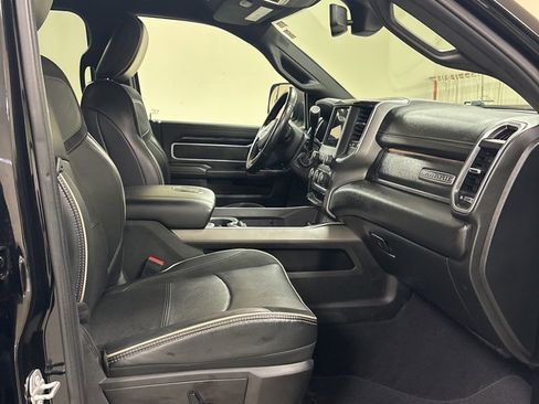 Used 2020 RAM 2500 Laramie w/ Night Edition image 26